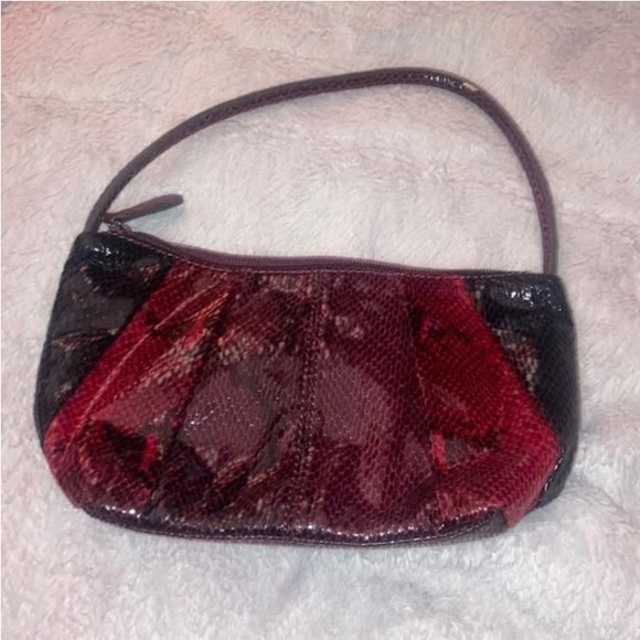 Small Nine West Black & Red Snake Print Shoulder Bag Purse - Picture 1 of 7